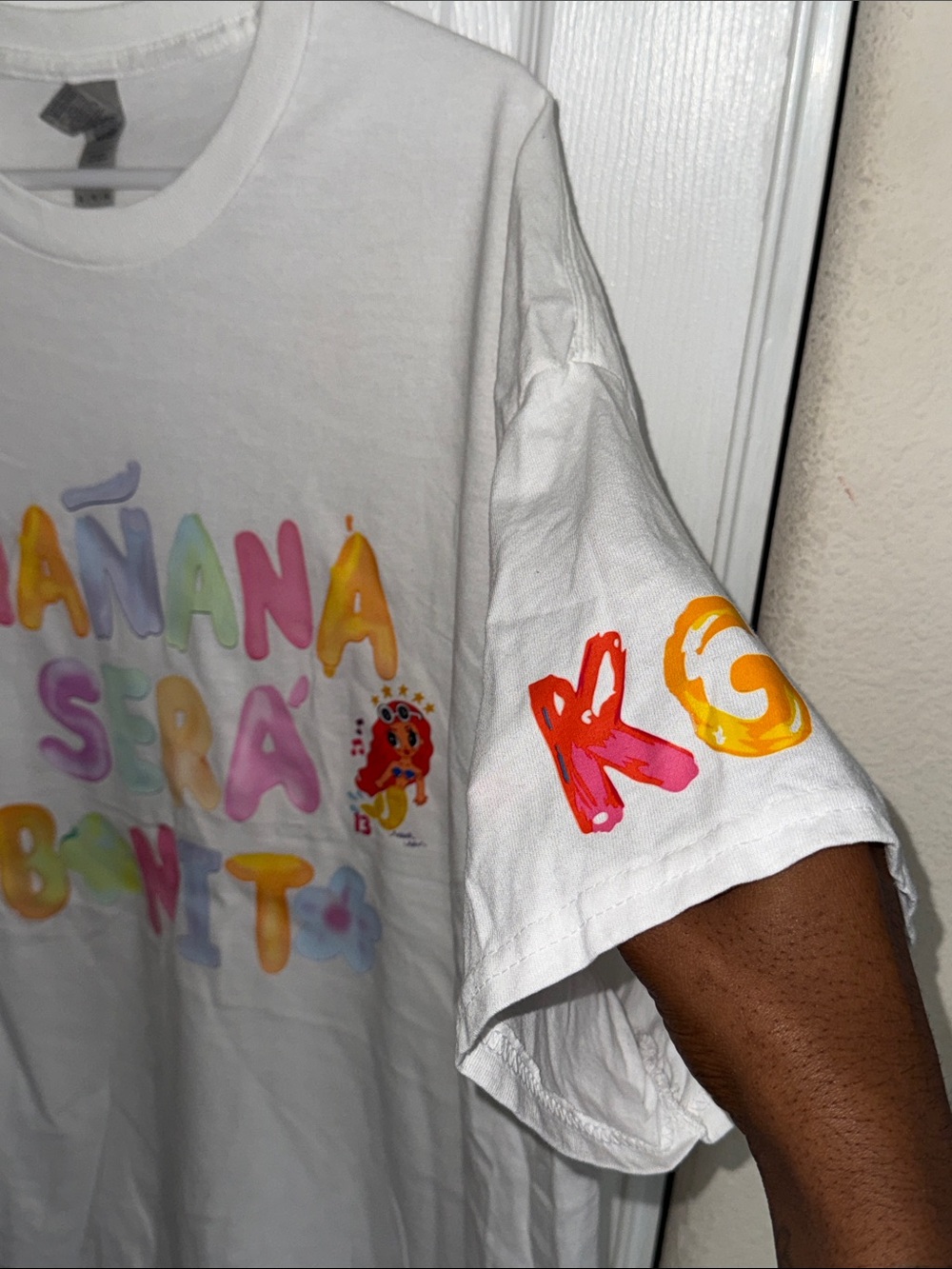 Gildan White Short-Sleeve Tee with Multicolor "Mañana Será Bonito" Print - Picture 5 of 8